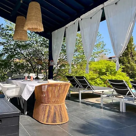 Argi Zabalean, Piscine Chauffée, 8pax, 3kms Saint-Jean-de-Luz